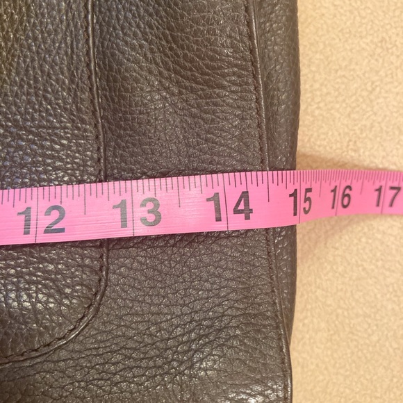 J. Crew Italian soft pebbled  chocolate leather tote bag with strap and pocket - Picture 14 of 16